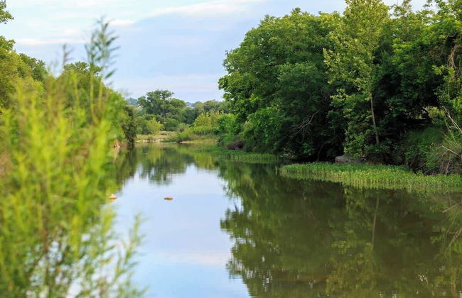 Bluebonnet Waterfront Cottage With Hot Tub - Foto 27
