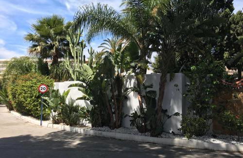 Villa with Heated Pool and Jacuzzi close to Puerto Banus and Beach - Photo 60