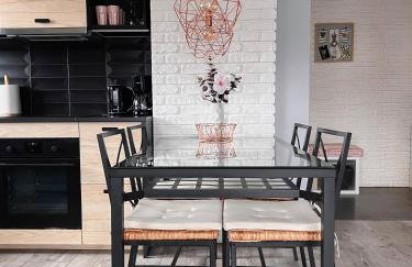 White View Rose - Photo 2