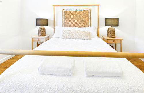 5-Bed Retreat with Hot Tub, Garden & Relaxing Views - Foto 46