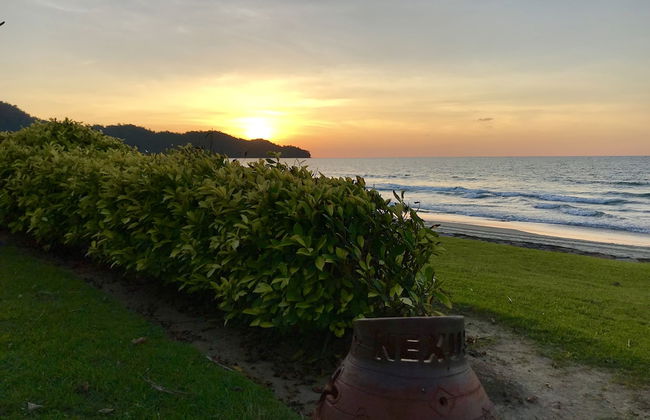 Sunset Seaview Beach Villas & Spa Suites at Nexus Karambunai - Foto 1