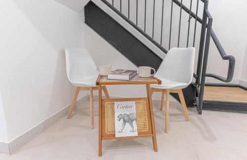 Modern Duplex Escape w Backyard - Foto 37