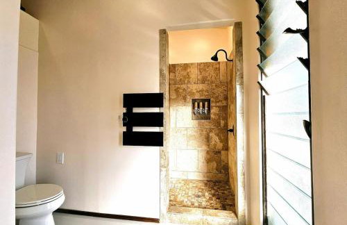 Breathtaking Oceanfront Home on Lava Rock Beach - Photo 43