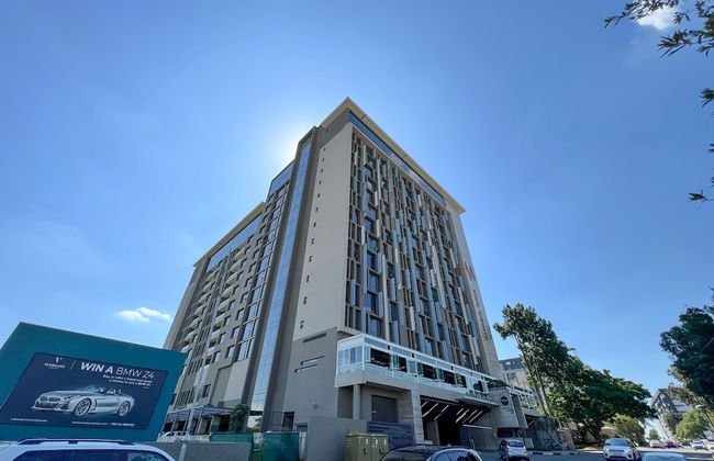 Sandton Smart Apartment Eleven - Photo 1