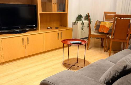 VUT Plaza Florida - Parking gratis - Foto 8