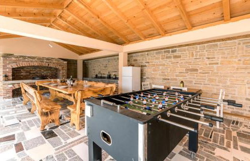 7 Bedroom Awesome Home In Polaca - Foto 18