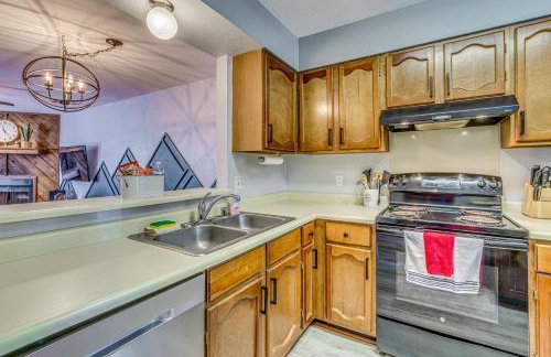 Hike, Golf & Explore: Ruidoso Retreat w/ Deck! - Foto 9