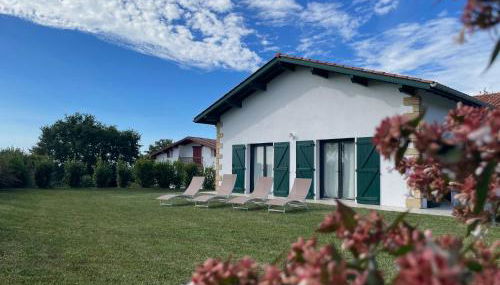 Maison familiale à Ahetze à 10 min des plages - Foto 2, Garden, Garden view