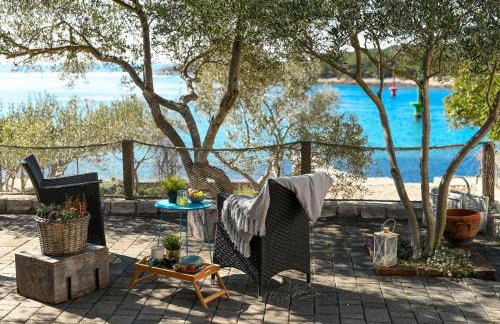 MIA mobile home with jacuzzi - Photo 14