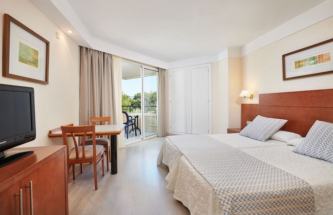 Hipotels Bahía Grande Aparthotel - Photo 8