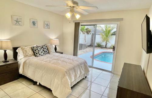 Perfect Jupiter Vacation House with Private Pool - Photo 17