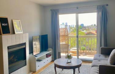 Bright & Quiet 1-Bed Condo with Balcony - Foto 8