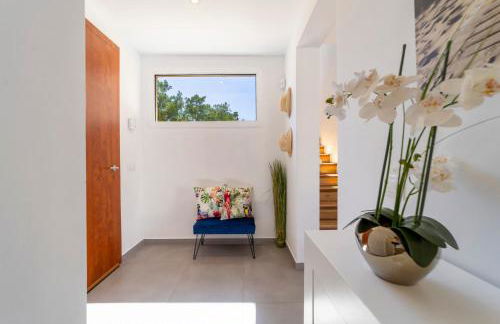 La Casa de Playa - piscina y jacuzzi a 50m del mar - Foto 21