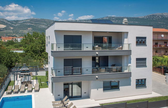 Modern Kastel Villa With Private Pool, Gym, and Large Outdoor Space - Foto 40