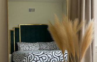 3 KING beds Free Parking Modern Luxe Escape - Photo 5
