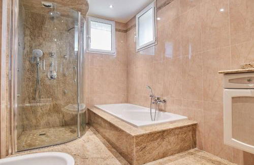 A C Villa with Pool & Jacuzzi 3BR 6P - Vallauris - Photo 26