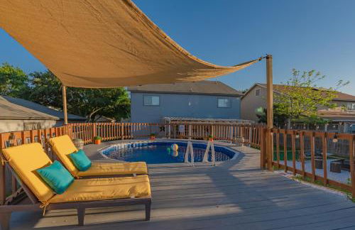 Luxury 5BR House with Pool by SeaWorld & Lackland - Foto 71