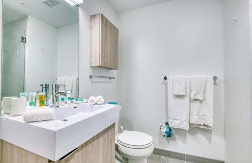 Modern Apt In Kendall Square - Photo 15