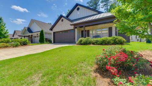 3 Mi to Campus Auburn Home with Deck and Fire Pit - Foto 1