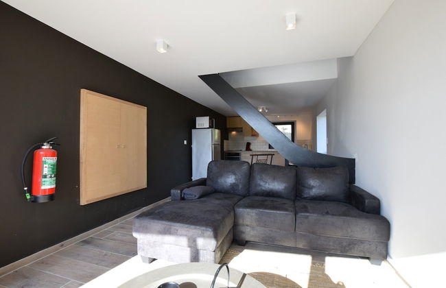 Charming Holiday Home in Sainte-ode With Terrace - Foto 10