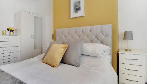 Elegantly 2-Bedroom in Ashington, Sleeps 3 - Foto 2, wardrobe