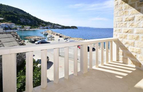 Apartmani Mira - Photo 35