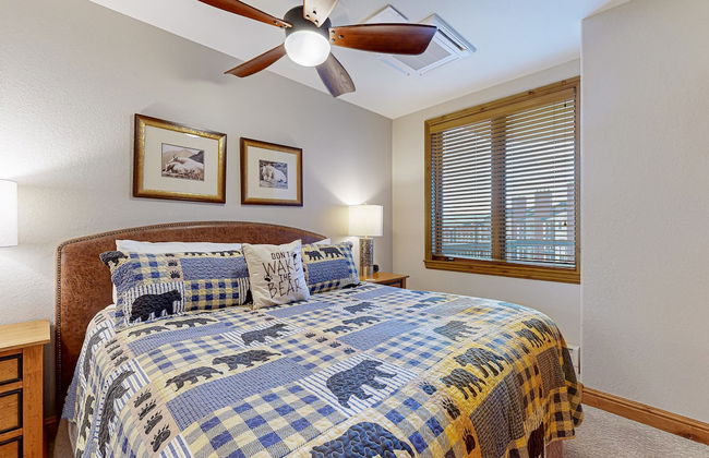 Torian Plum Condominiums - Foto 13