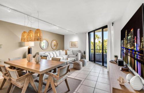 Tropical Retreat with Beach Resort Amenities - Foto 1