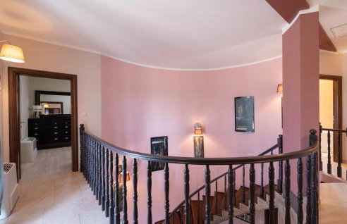 Awesome Home In Sumber - Foto 36