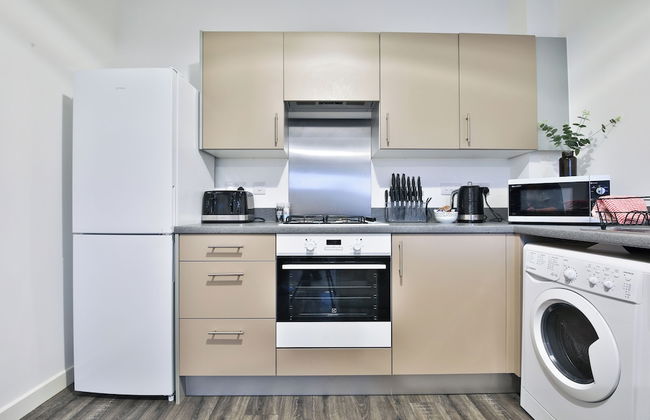 2 Bed Flat with Parking Near Waterfront - Foto 26