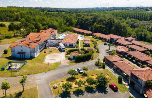 Cassen Holiday House With Pool - Foto 120