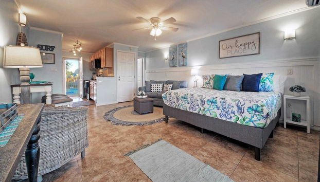 Studio w/ Balcony, Pools & Direct Beach Access Seaside Blessing by Avantstay - Foto 5, Interior