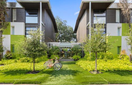 Modern 2BR Dallas Loft w Private Outdoor Terrace - Foto 35