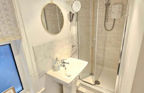 Bright Cosy Urban Apartment near Camden Station - Central London - Foto 16