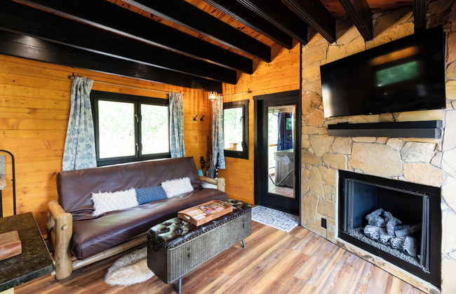 Meraki Escape - Log Cabins w/Hot Tubs + Pet Friendly - Foto 5