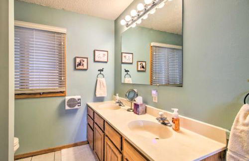 Lakefront Hackensack Cabin with Patio and Grill! - Foto 16