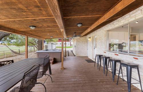 Farm Retreat with Jacuzzi, Fire Pit, Mini Goats, Mini Ponies and Mini Cows - Foto 35