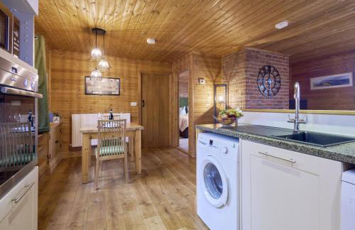 Gadwall Lodge with Hot-tub - Foto 16