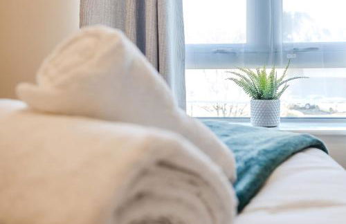 Waterfront Quayside Apartment with secure parking & lift, Ideal for Mobility Users - Foto 22