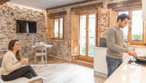 El Patio de Vespasiano-Calera- vistas a la iglesia junto al puerto - Foto 1