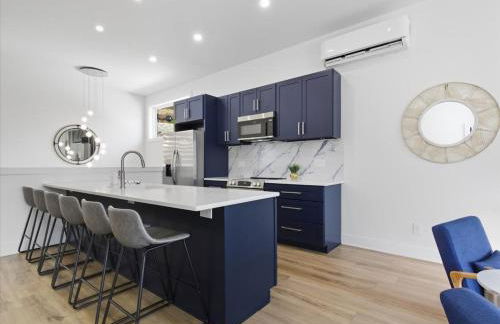 Expansive Deck, Private Dock, Boat Slip and Stunning Views - Foto 10