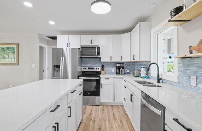 Salty Sunrise - Photo 14