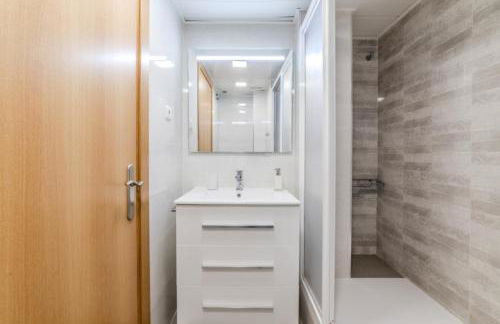 Frente a mar salida directa playa solo 30M agua - Foto 22