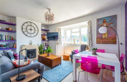 Cozy 4-Bed with Garden in Trendy Stoke Newington - Pass the Keys - Foto 1