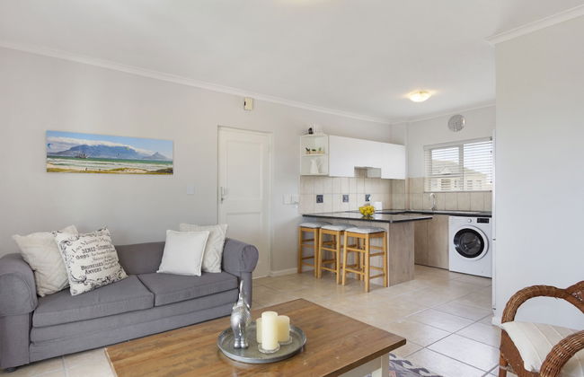 Big Bay Beach Club 22 by HostAgents - Photo 12