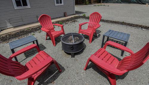 3 bed home with huge yard near Hidden Lake - Foto 2