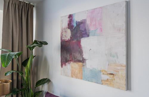 Mirror Garden Apartment - Private Garden, 15 min to Old Town & Beach - Foto 10
