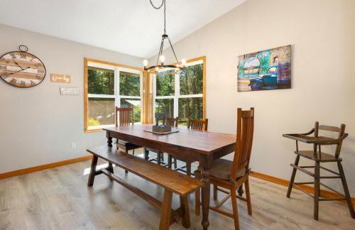 Cozy Pine Cabin Pool Access - Foto 20