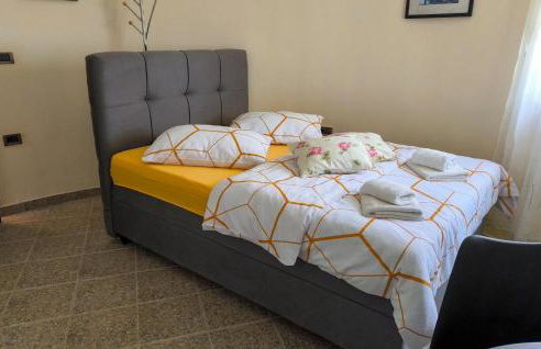 One-Bedroom Holiday Home In Zminj - Photo 5