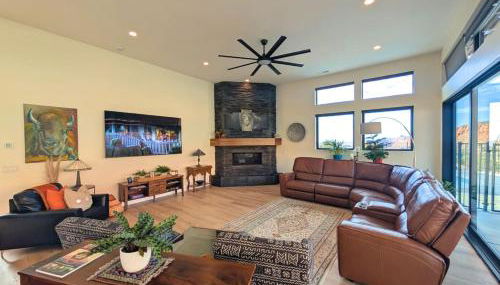 Modern Red Cliff Home with Private Pool - Foto 5